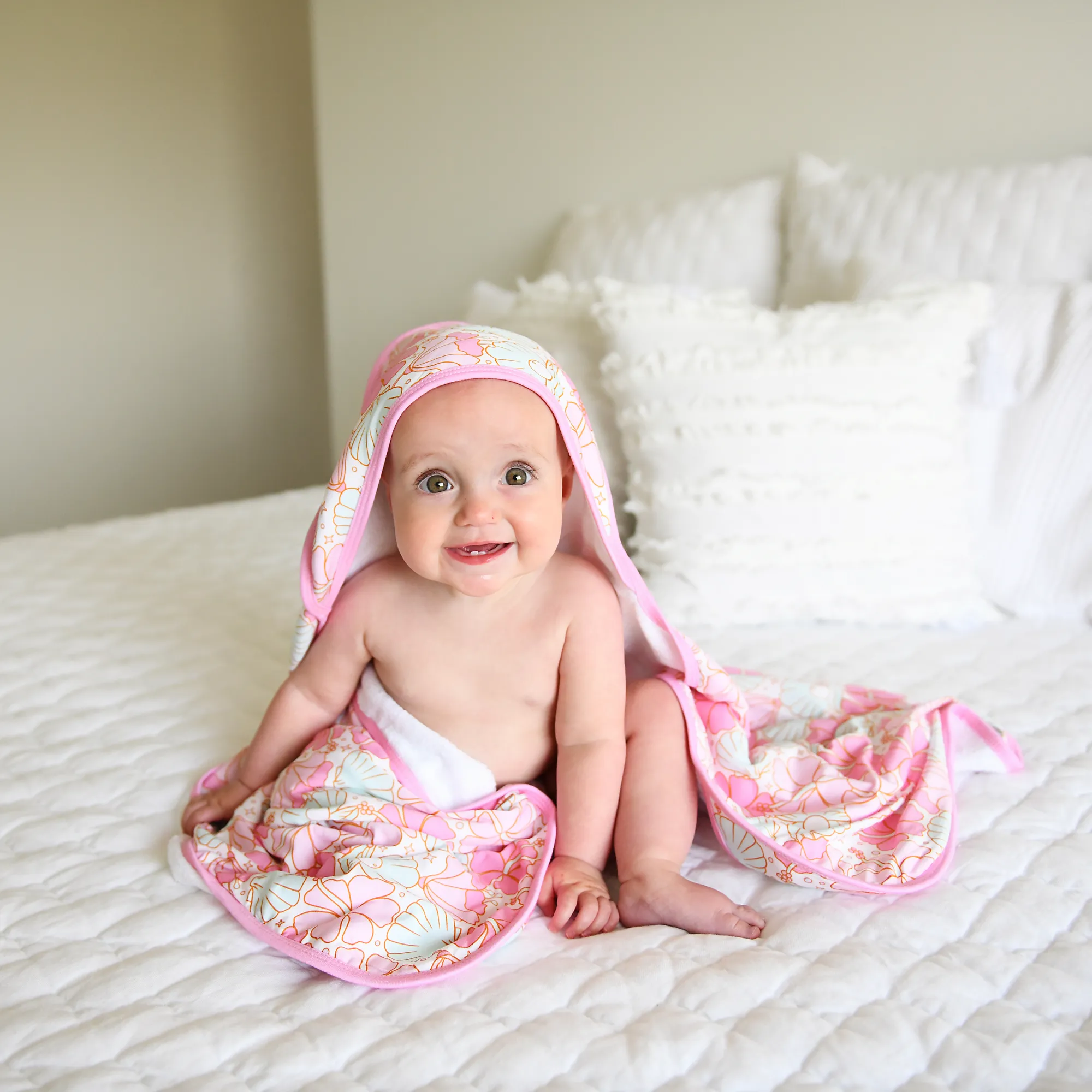 Arielle Plush hooded TOWEL