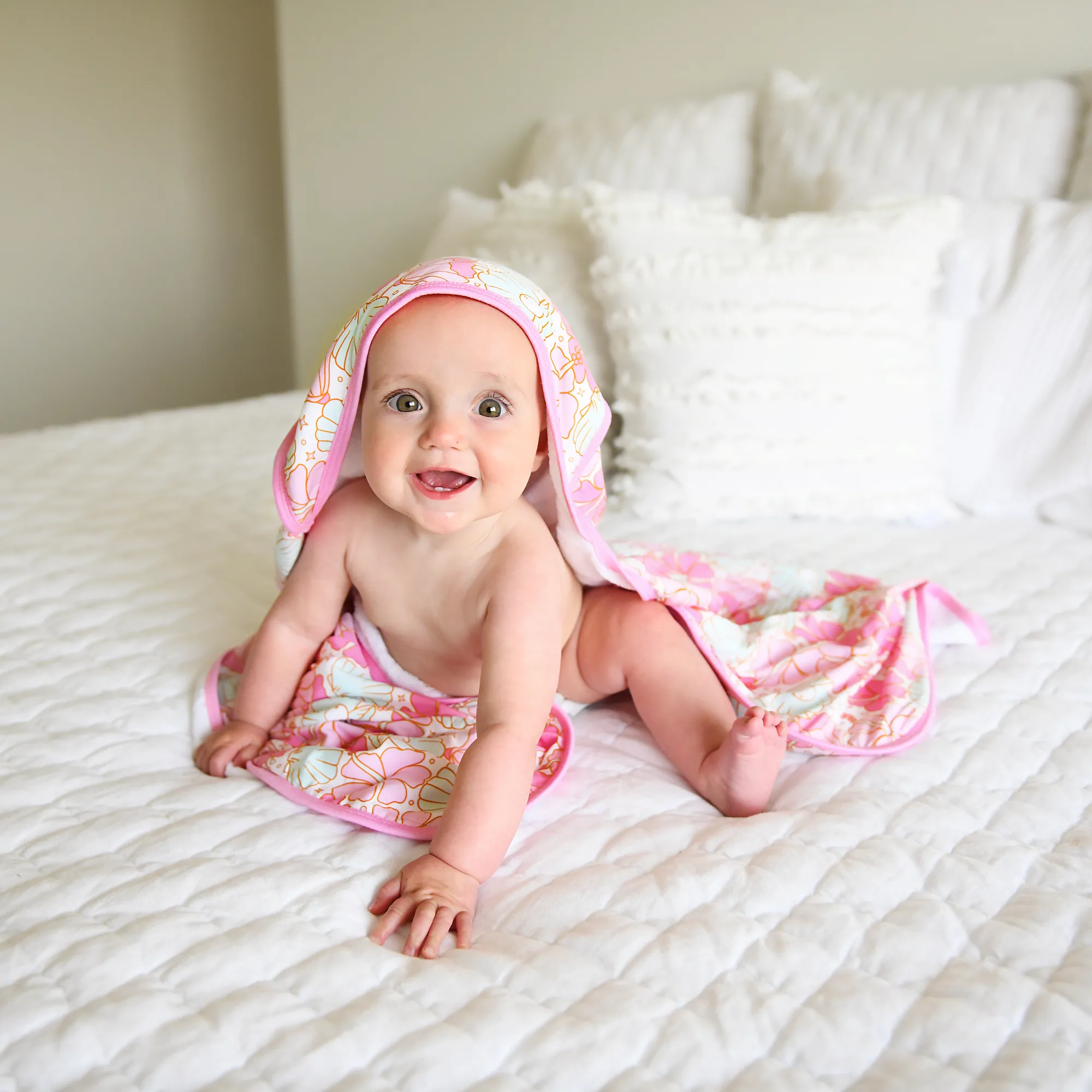 Arielle Plush hooded TOWEL