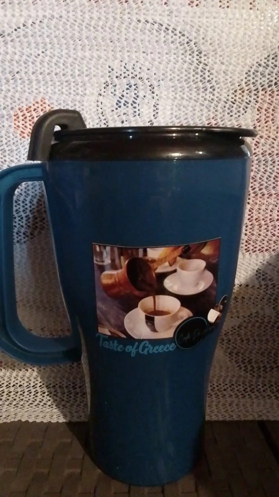 Coffee / Tea Traveler's Mug - Make your mornings brighter. Fill up your travel mug with delicious hot or iced coffee and feel ready for the day. Helps enhance any beverage experience and are ready for all your daily adventures - CTMW001