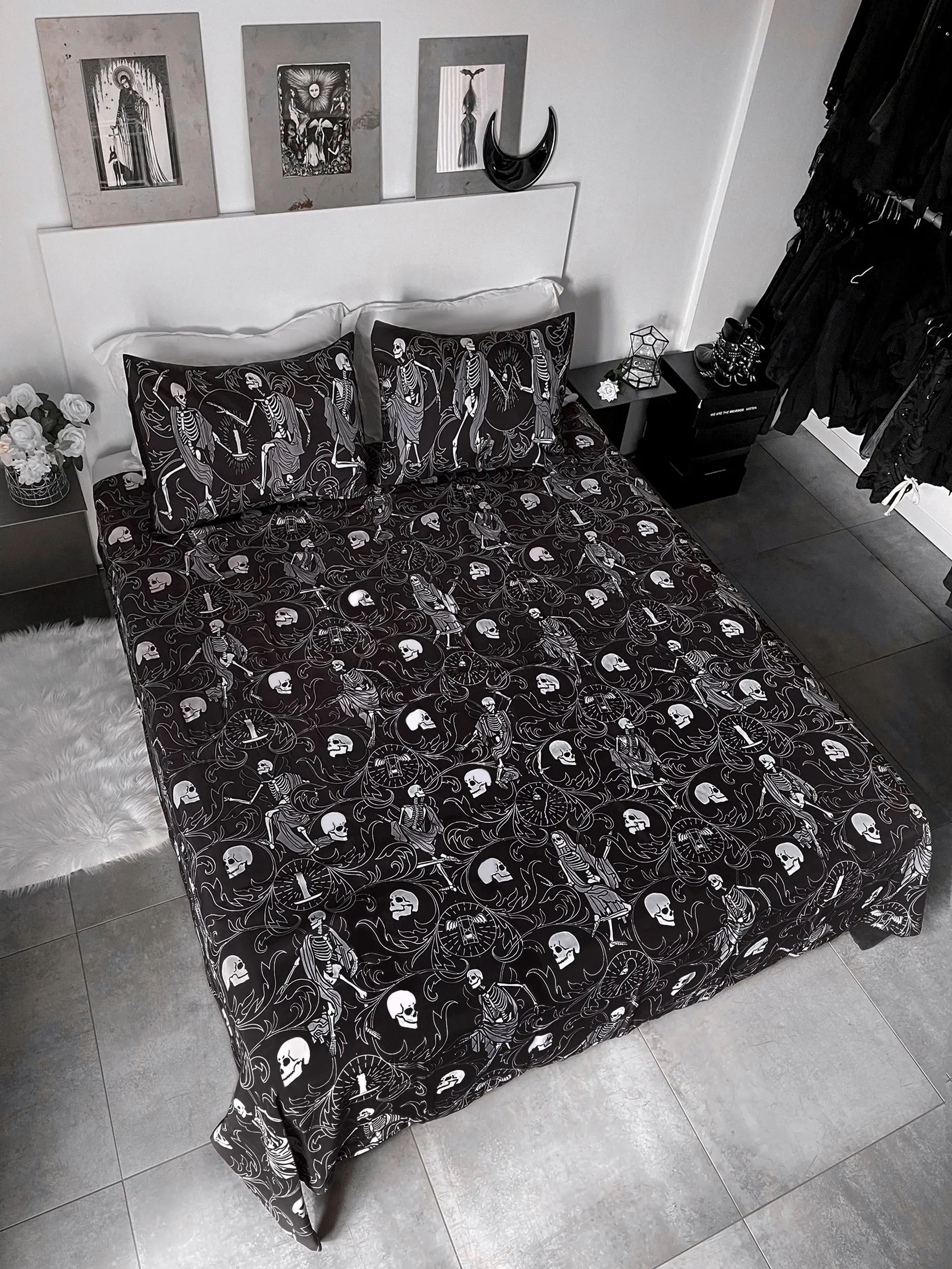 Danse Macabre Bedding Set - Resurrect