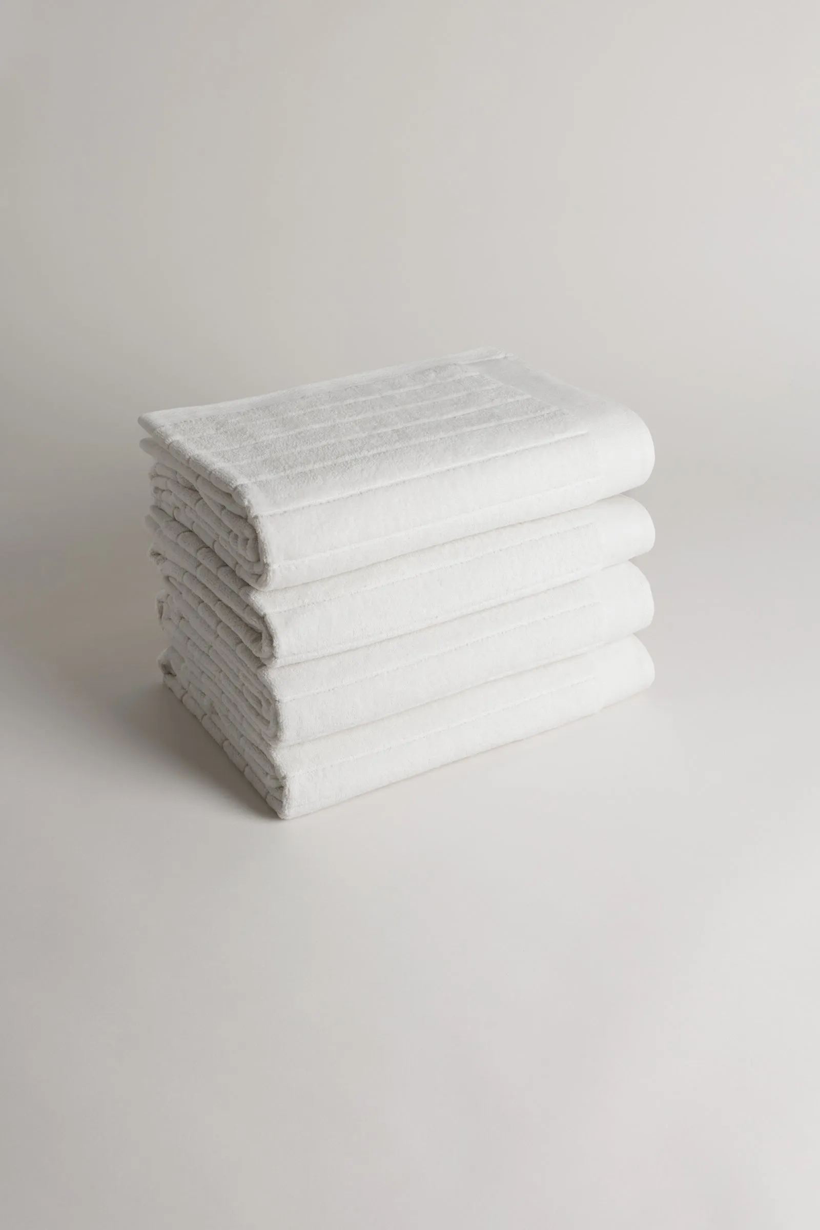 GRANDE BATH TOWEL Stone