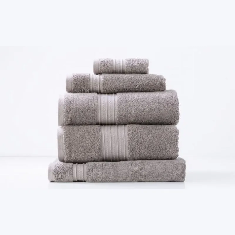 Renee Taylor Brentwood Low Twist Bath Towel